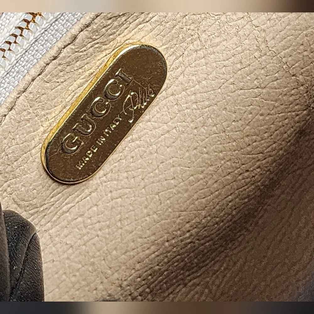 Vintage Gucci GG Plus Crossbody Bag – Rare Collector’s Piece - Picture 12 of 12